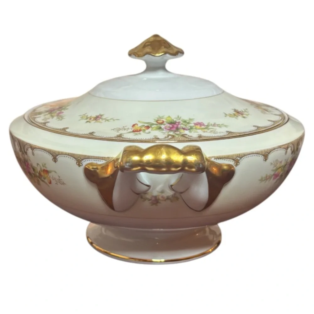 Royal Embassy Soup Tureen Covered Casserole Dish Lincoln Japan Vintage Rose Pink